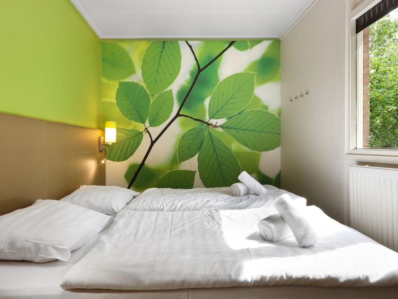 Comfort 6-Person Dog Bungalow In The Holiday Park Landal Heideheuvel Beekbergen Rom bilde