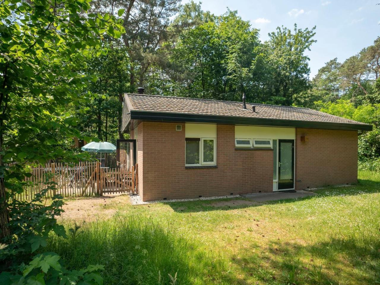 Comfort 6-Person Dog Bungalow In The Holiday Park Landal Heideheuvel Beekbergen Eksteriør bilde