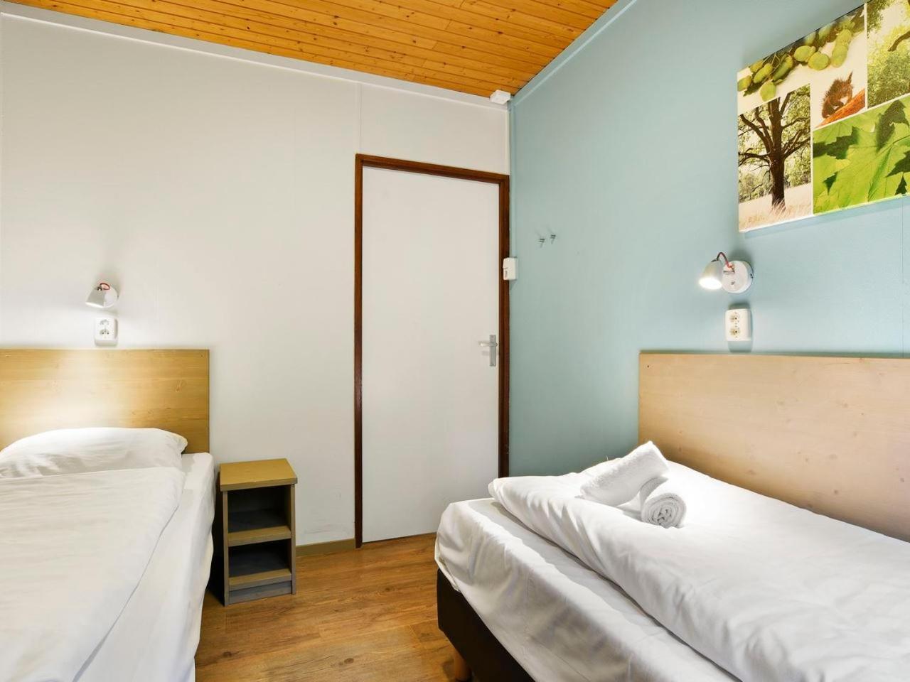 Comfort 6-Person Dog Bungalow In The Holiday Park Landal Heideheuvel Beekbergen Eksteriør bilde